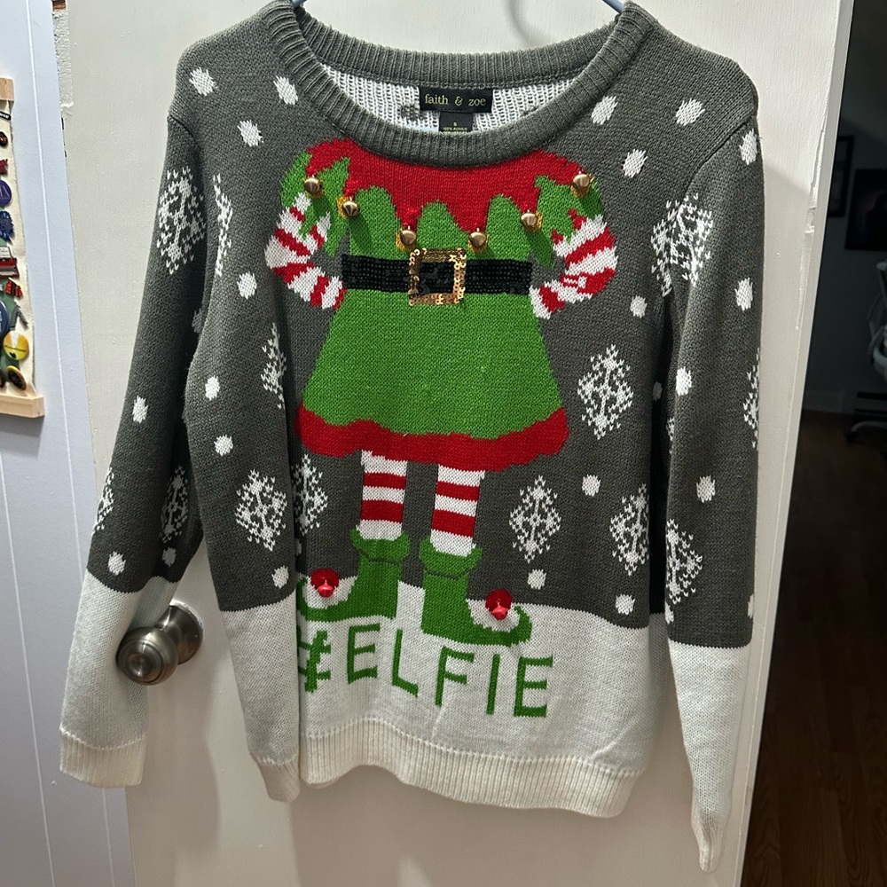 Festive Elfie Sweater - Gray and Green